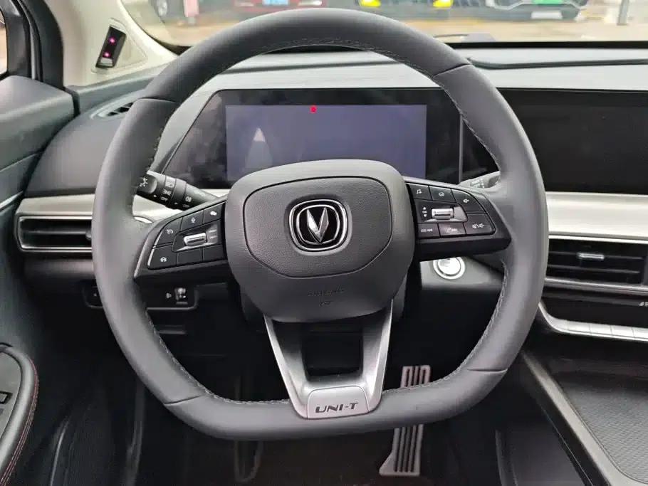 Changan UNI-T 2021 1.5T Sport Flagship Edition — миниатюра 15