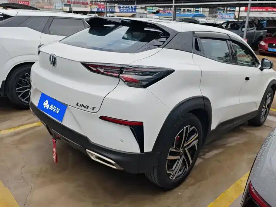 Changan UNI-T 2021 1.5T Sport Flagship Edition — миниатюра 3
