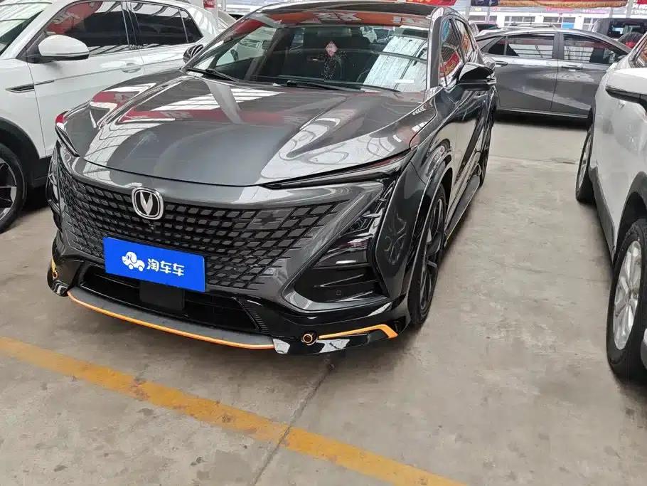 Changan UNI-T 2022 1.5T Premium Edition — миниатюра 1