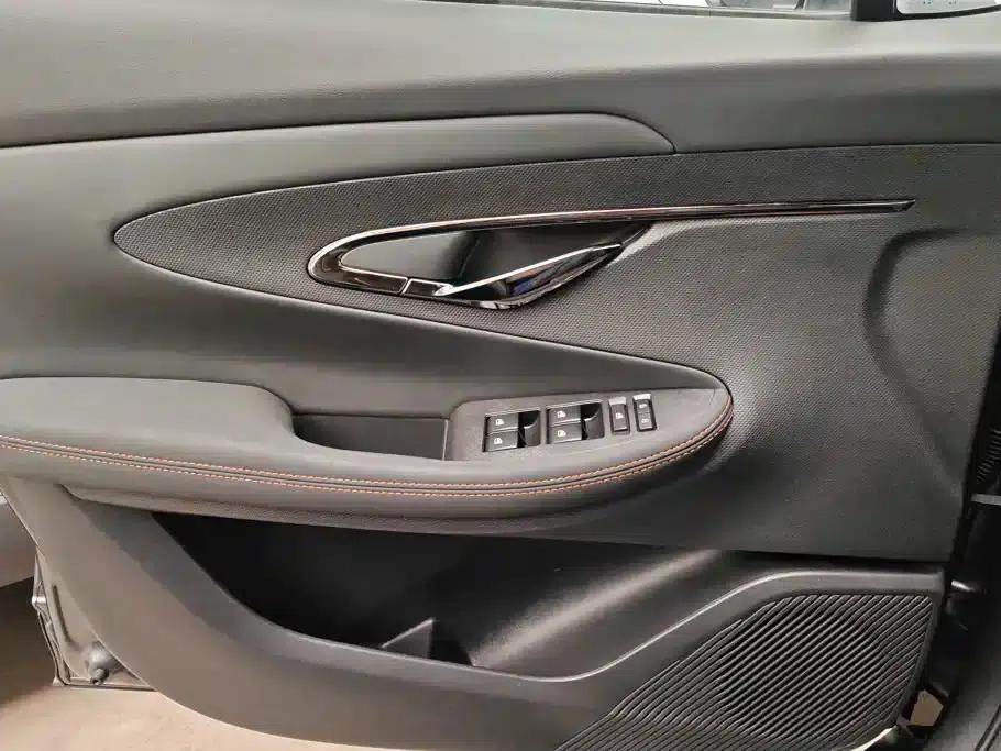 Changan UNI-T 2022 1.5T Premium Edition — миниатюра 7