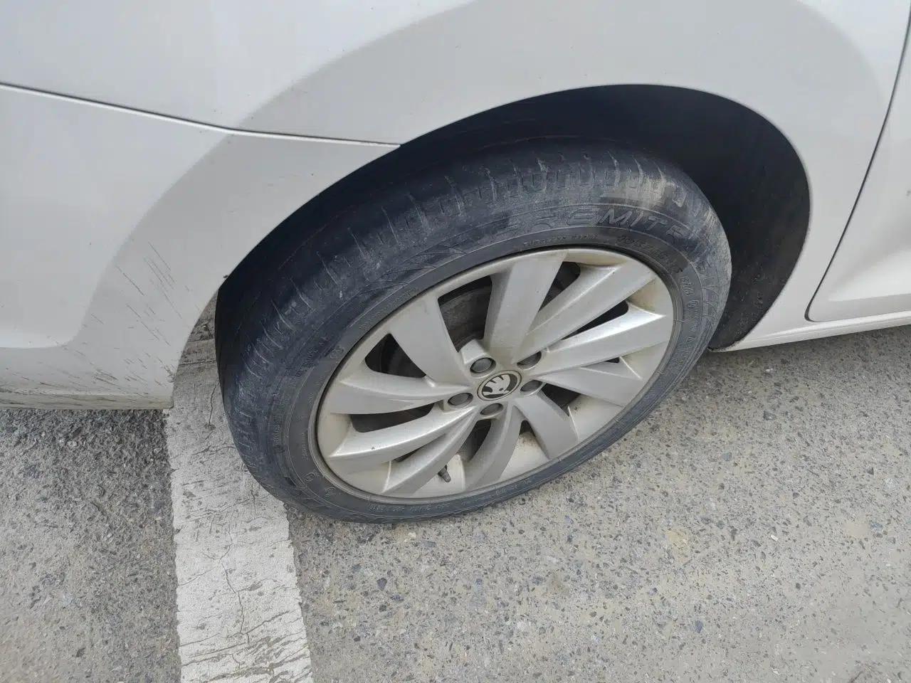 Skoda Rapid 2019 1.5L Manual Comfort Edition China VI Standard — миниатюра 8