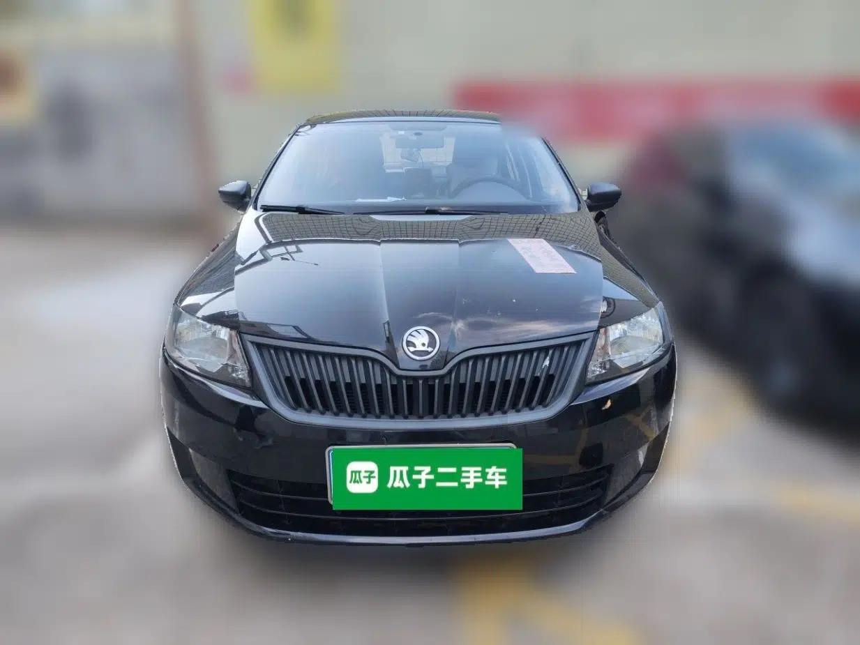 Skoda Rapid 2016 1.4L Manual Front-Wheel Drive Model — миниатюра 2
