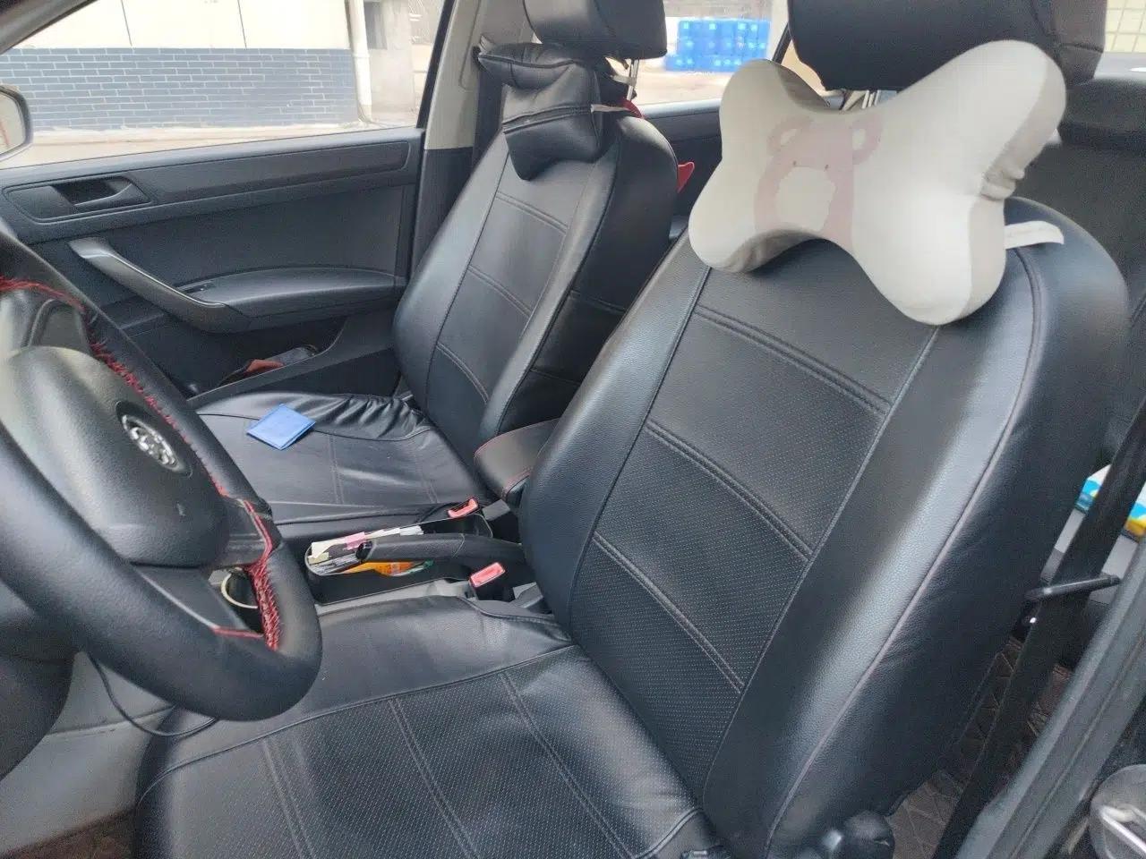 Skoda Rapid 2016 1.4L Manual Front-Wheel Drive Model — миниатюра 15
