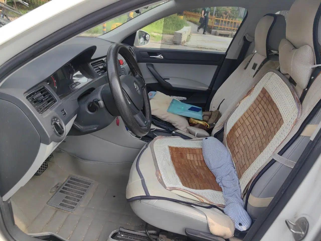 Skoda Rapid 2015 1.6L Automatic Smart Selection Model — миниатюра 16
