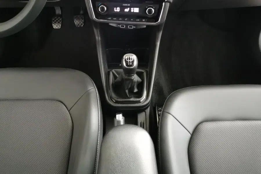Skoda Rapid 2020 1.5L Manual Comfort Edition — миниатюра 16