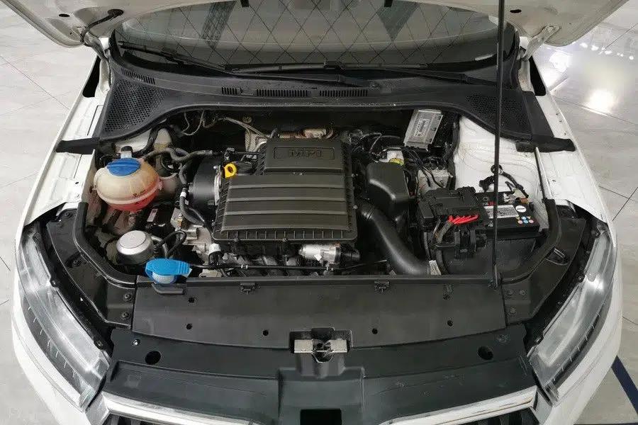 Skoda Rapid 2020 1.5L Manual Comfort Edition — миниатюра 20
