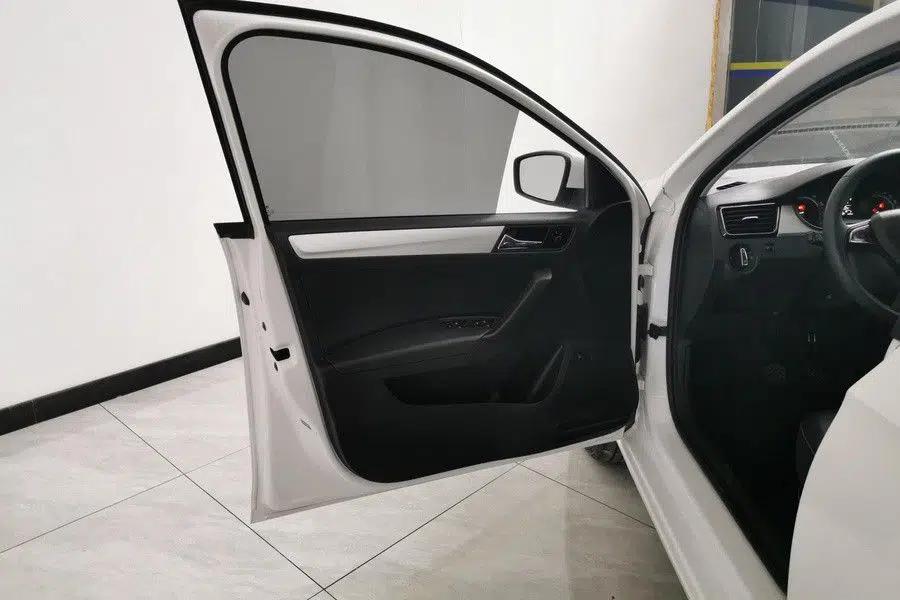 Skoda Rapid 2020 1.5L Manual Comfort Edition — миниатюра 23