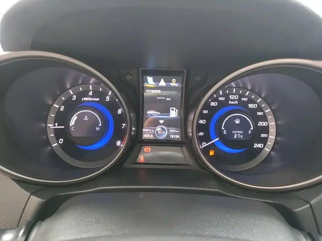Changan CS75 2016 2.0L Manual Deluxe Edition (National IV Emission Standard) — миниатюра 12