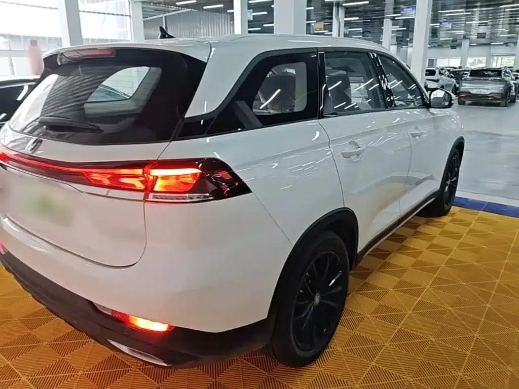Changan CS75 2026 PRO 1.5T DCT Premium 7-seater — миниатюра 7
