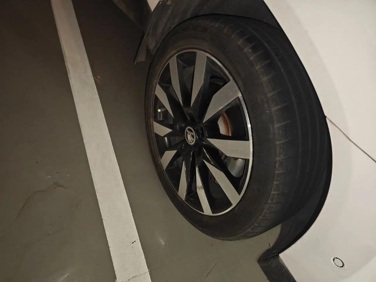 Skoda Karoq 2019 TSI280 SmartDrive Luxury Edition China V Standard — миниатюра 8