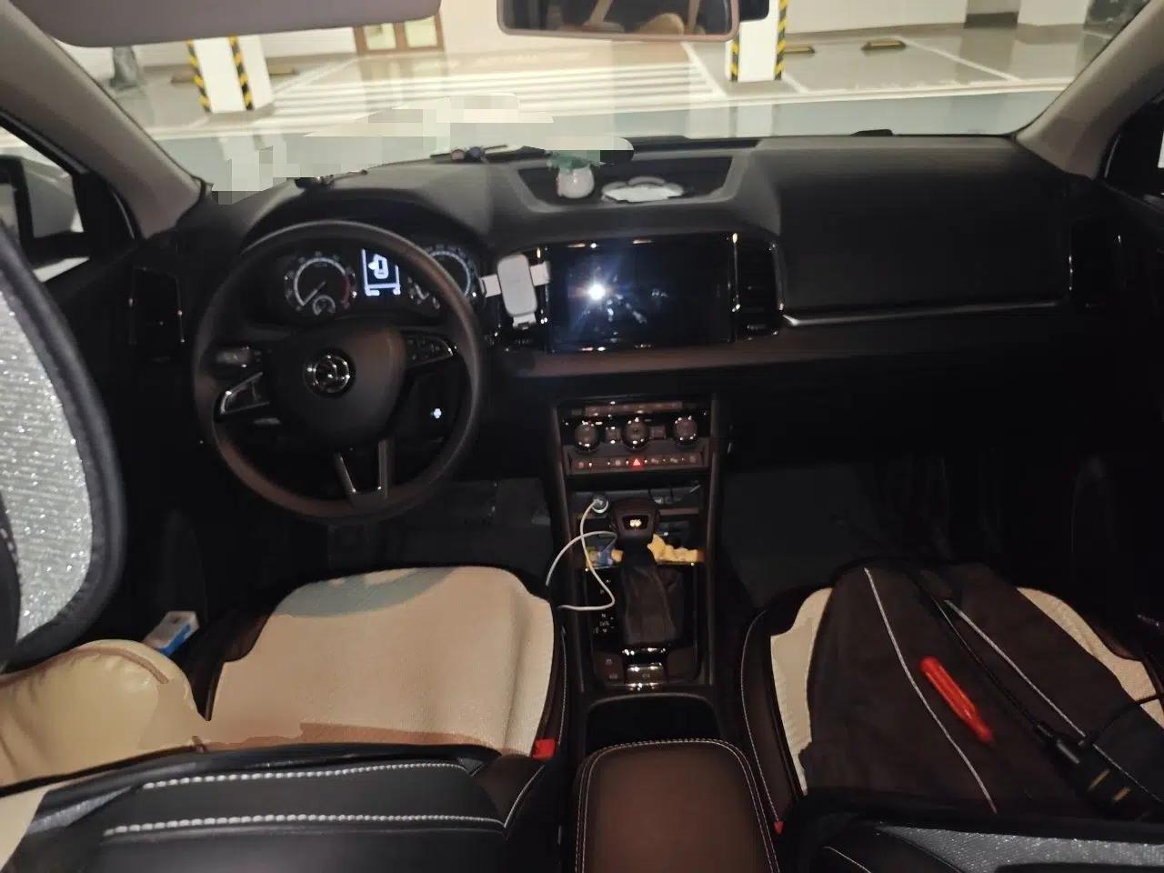 Skoda Karoq 2019 TSI280 SmartDrive Luxury Edition China V Standard — миниатюра 9