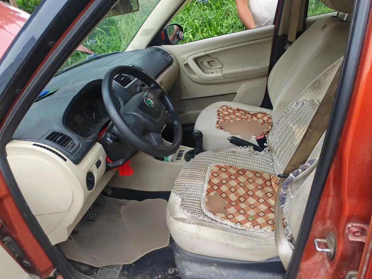 Skoda Fabia 2012 1.4L Manual Crystal Edition — миниатюра 15