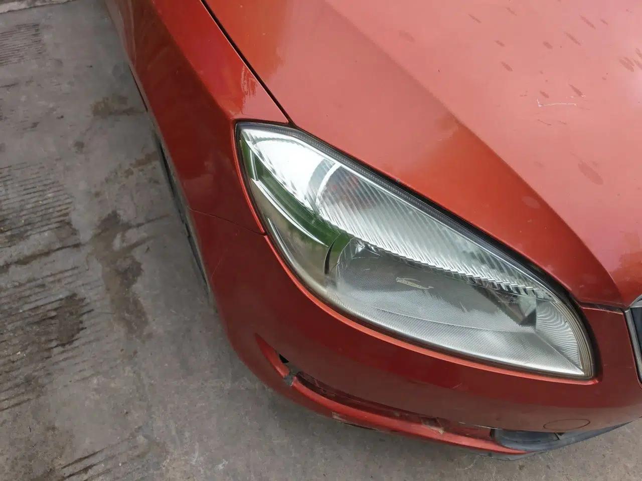 Skoda Fabia 2012 1.4L Manual Crystal Edition — миниатюра 7