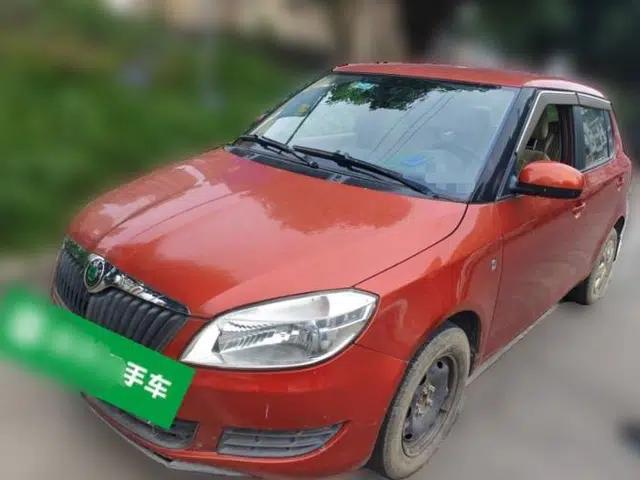 Skoda Fabia 2012 1.4L Manual Crystal Edition