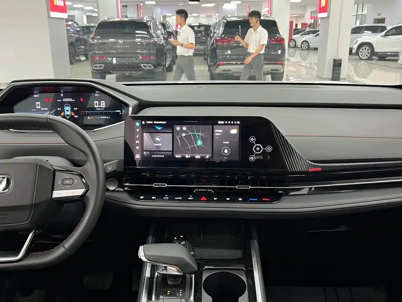 Changan CS55PLUS 2024 Model, Third Generation 1.5T DCT Premium Edition — миниатюра 11