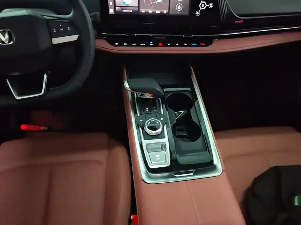 Changan CS55PLUS 2024 Model, Third Generation 1.5T DCT Premium Edition — миниатюра 14