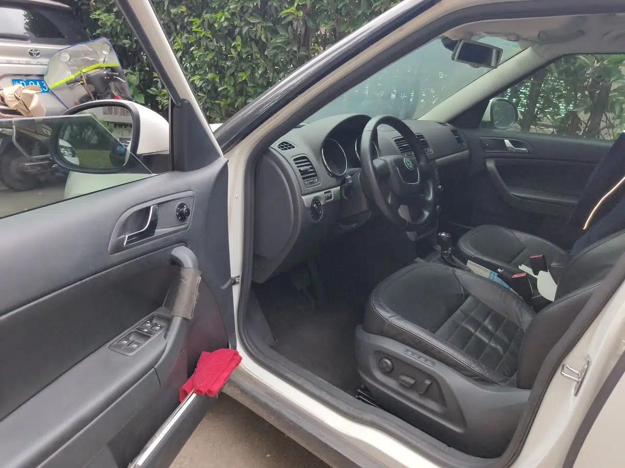 Skoda Yeti 2013 1.8T DSG Luxury Edition — миниатюра 16