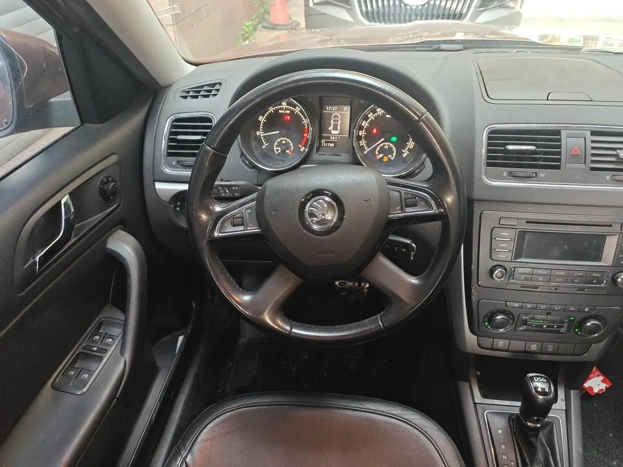 Skoda Yeti 2014 1.8TSI DSG Polar Edition — миниатюра 10
