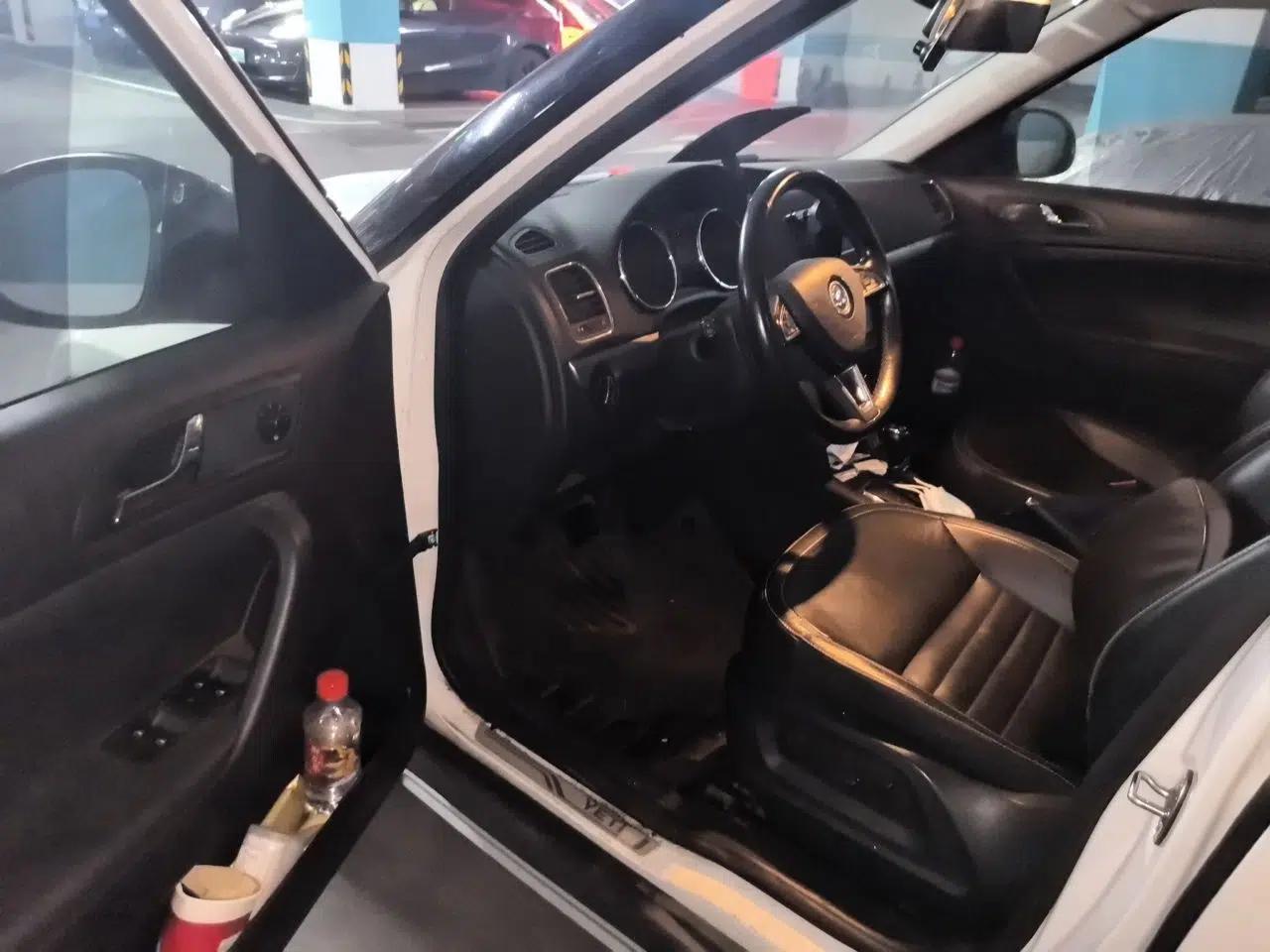 Skoda Yeti 2016 1.8TSI DSG Prestige Edition — миниатюра 16