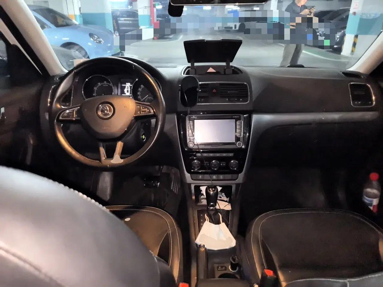 Skoda Yeti 2016 1.8TSI DSG Prestige Edition — миниатюра 9