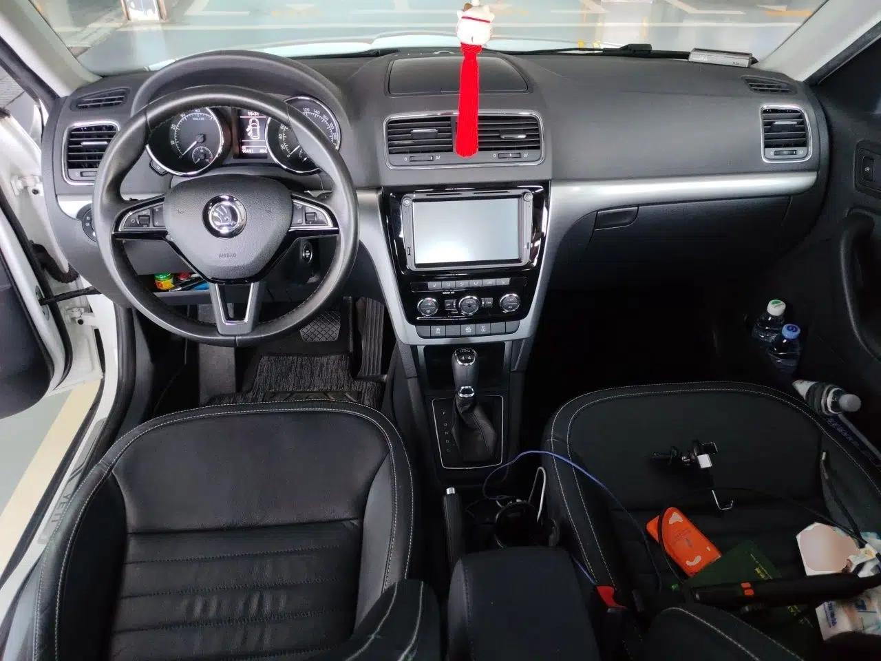 Skoda Yeti 2017 TSI300 DSG Luxury Edition — миниатюра 9