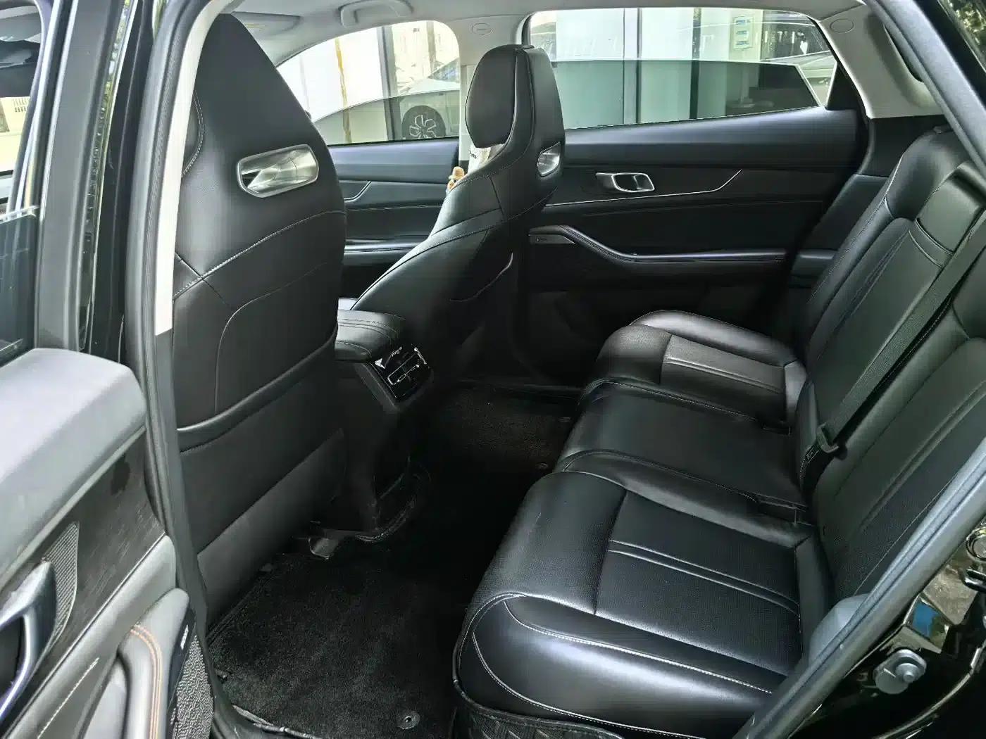 Changan UNI-K 2021 2.0T Luxury Edition — миниатюра 6