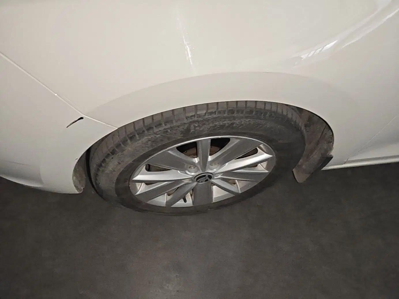 Skoda Rapid Spaceback 2016 Revised Version 1.6L Manual Front-Drive Edition — миниатюра 13