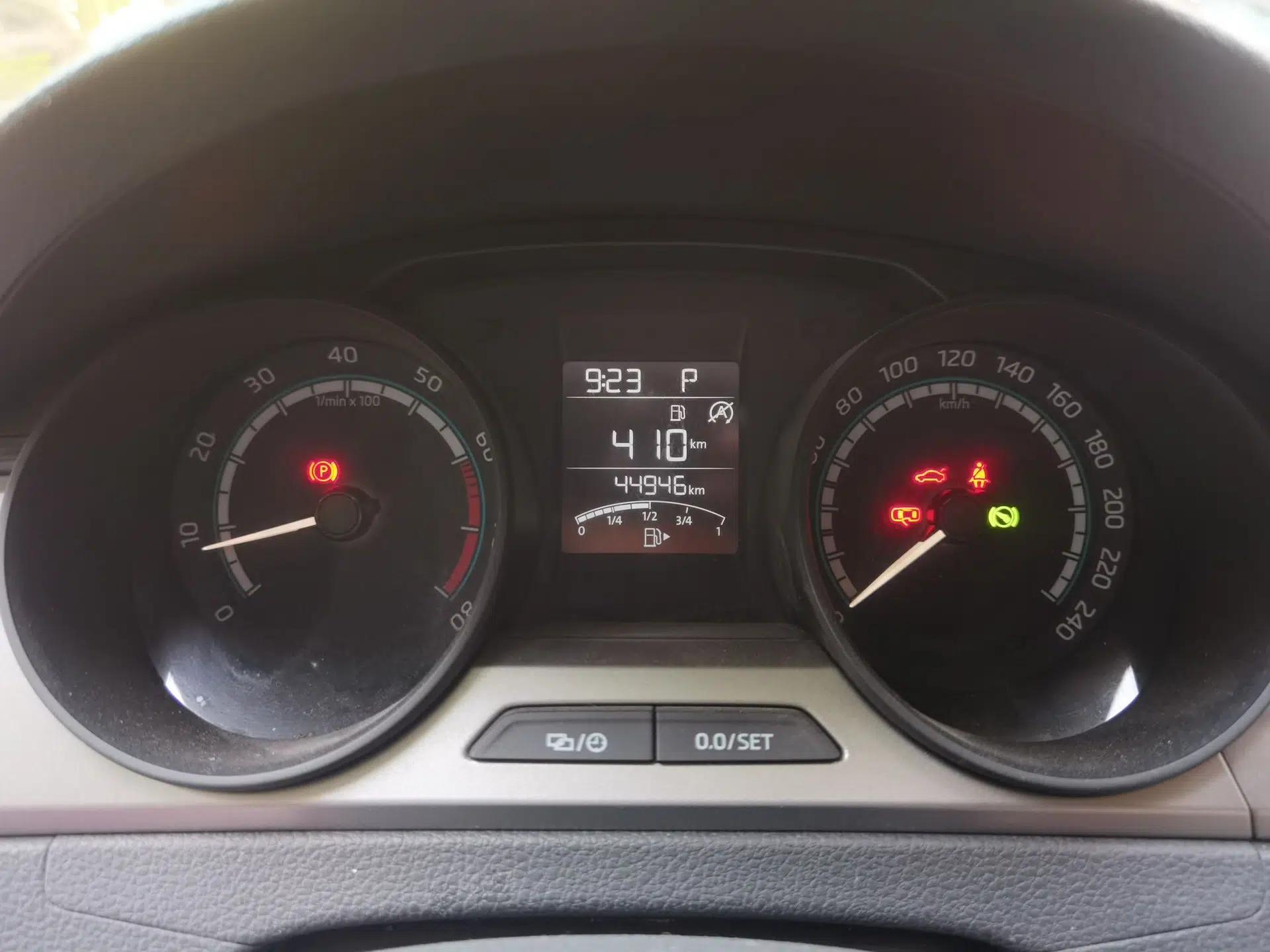 Skoda Rapid Spaceback 2020 1.5L Automatic Standard Edition — миниатюра 11
