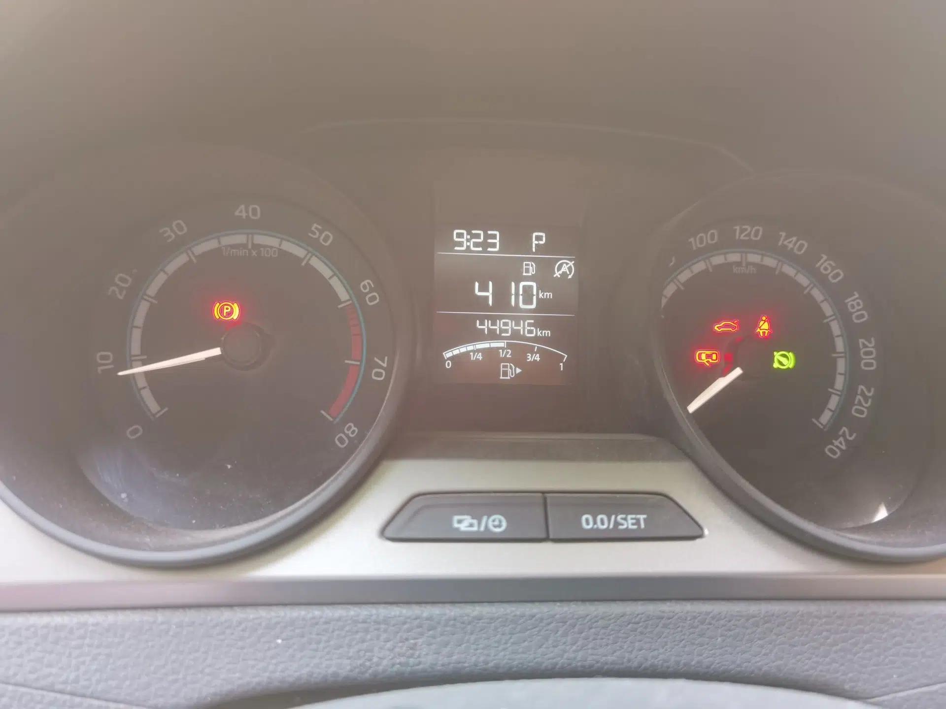 Skoda Rapid Spaceback 2020 1.5L Automatic Standard Edition — миниатюра 12
