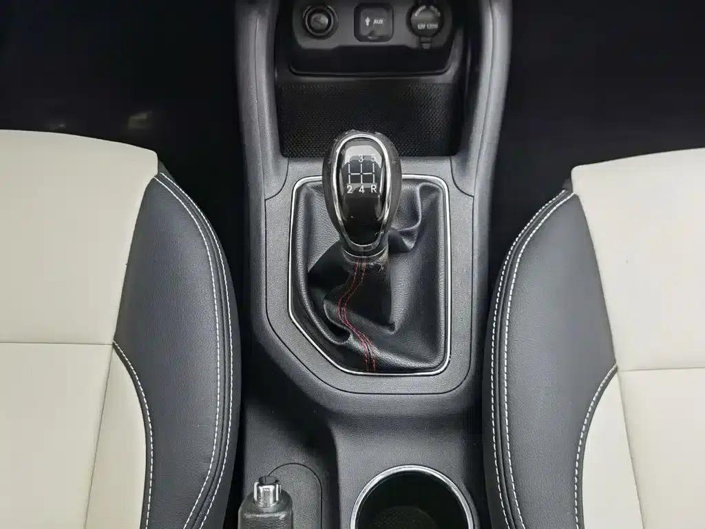 Changan CS35 2017 1.6L Manual Deluxe Edition — миниатюра 13