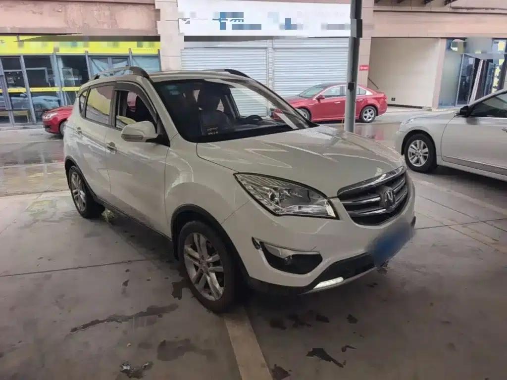 Changan CS35 2016 1.6L Manual Deluxe Edition (National V Emission Standard) — миниатюра 4