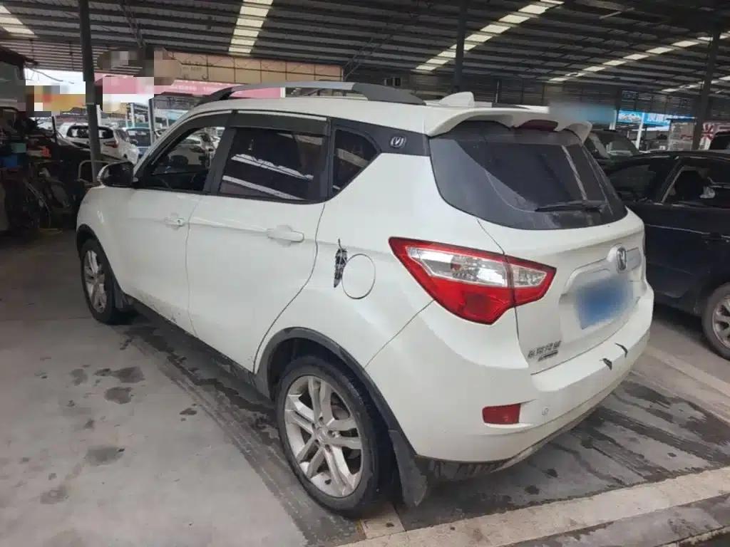 Changan CS35 2016 1.6L Manual Deluxe Edition (National V Emission Standard) — миниатюра 5