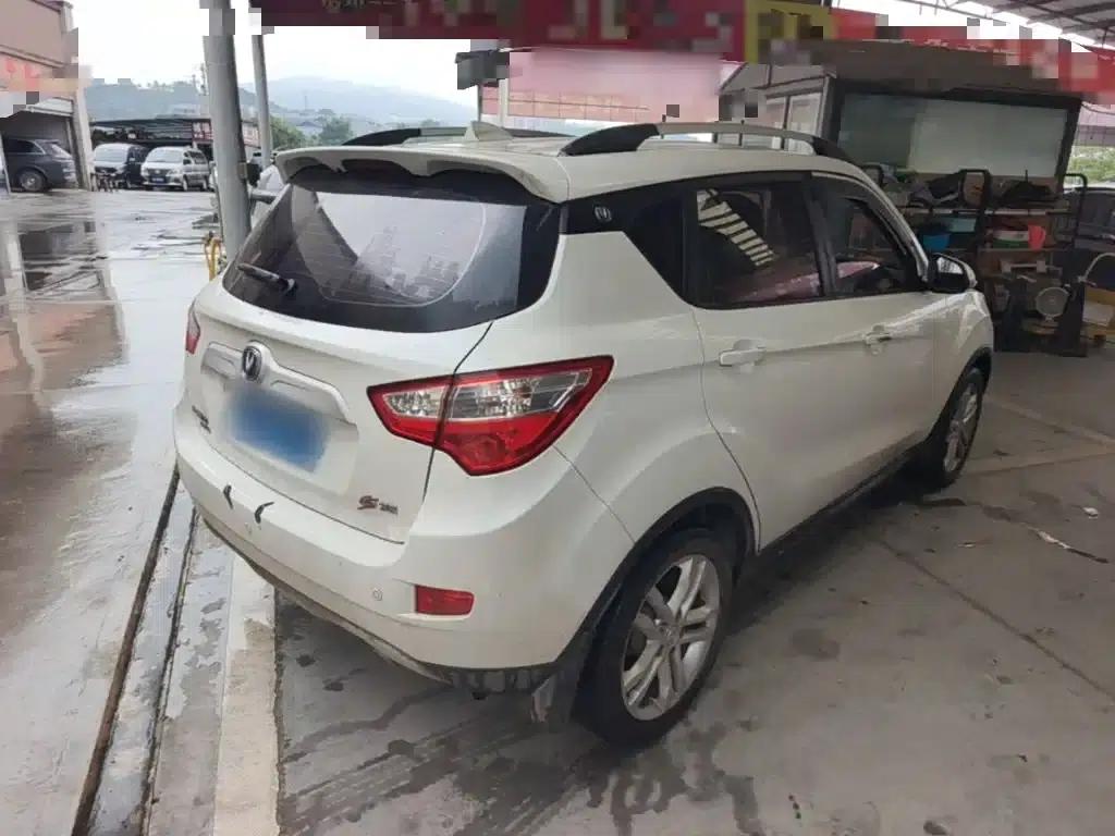 Changan CS35 2016 1.6L Manual Deluxe Edition (National V Emission Standard) — миниатюра 7