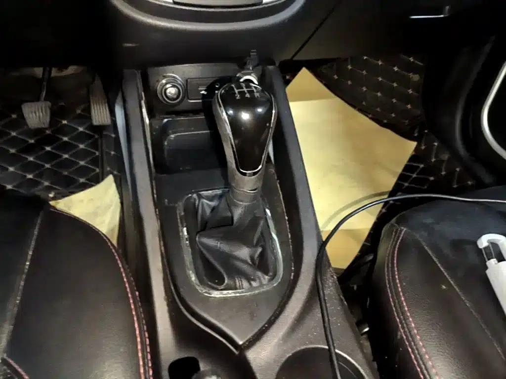 Changan CS35 2015 1.6L Manual Premium Edition (National IV Emission Standard) — миниатюра 14