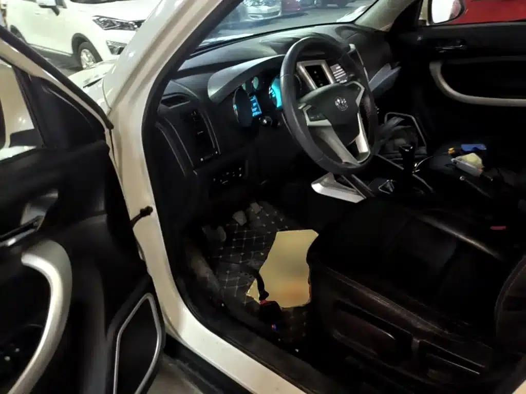 Changan CS35 2015 1.6L Manual Premium Edition (National IV Emission Standard) — миниатюра 16