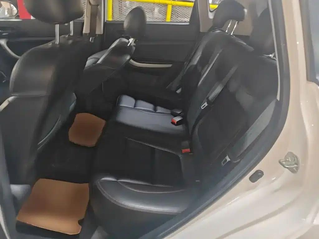 Changan CS35 2015 1.6L Manual Deluxe Edition (National IV Emission Standard) — миниатюра 17