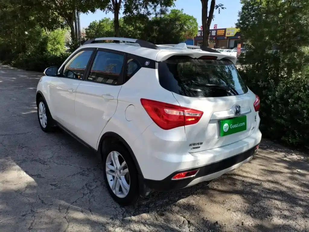 Changan CS35 2017 1.6L Manual Deluxe Edition — миниатюра 5