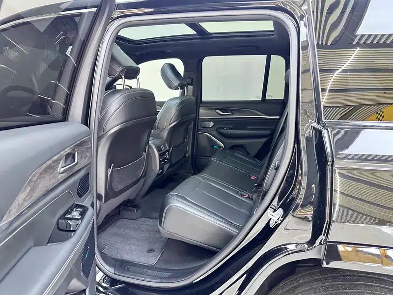 2023 Jeep Grand Cherokee 4xe (Imported) 2.0T Peak Edition — миниатюра 18
