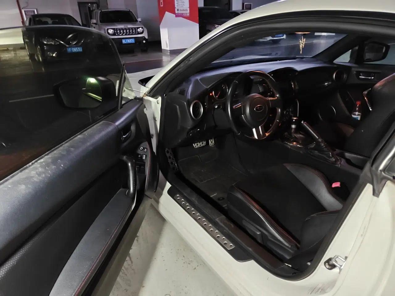 Subaru BRZ 2013 2.0i Automatic Luxury Model — миниатюра 16