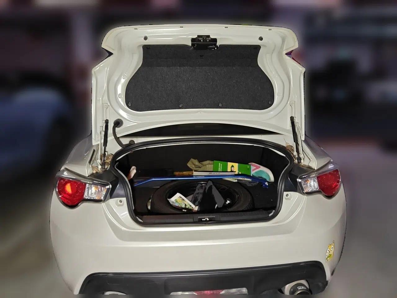 Subaru BRZ 2013 2.0i Automatic Luxury Model — миниатюра 19