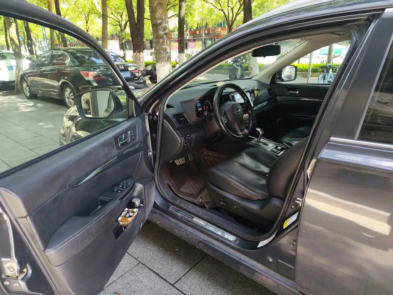 Subaru Outback 2013 2.5i Sport Navigation Edition — миниатюра 16