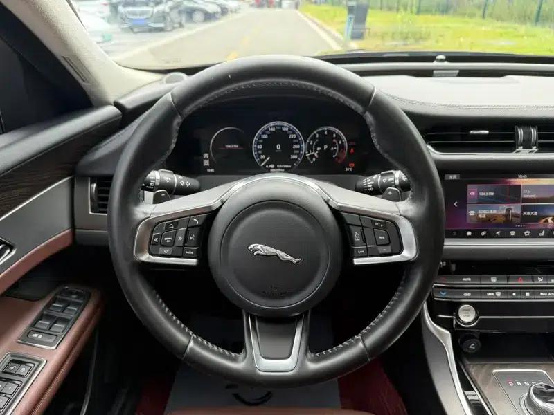 2018 Jaguar XFL 2.0T 250PS Luxury Edition — миниатюра 10