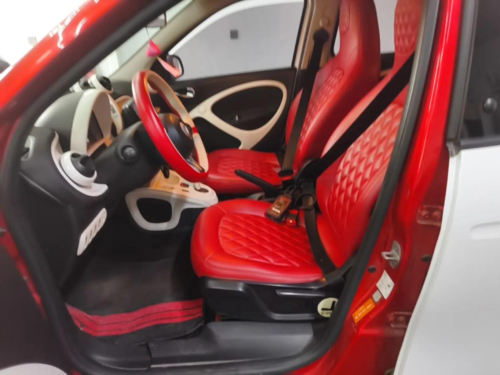 smart forfour 2016 1.0L 52 kW Passion Edition — миниатюра 22