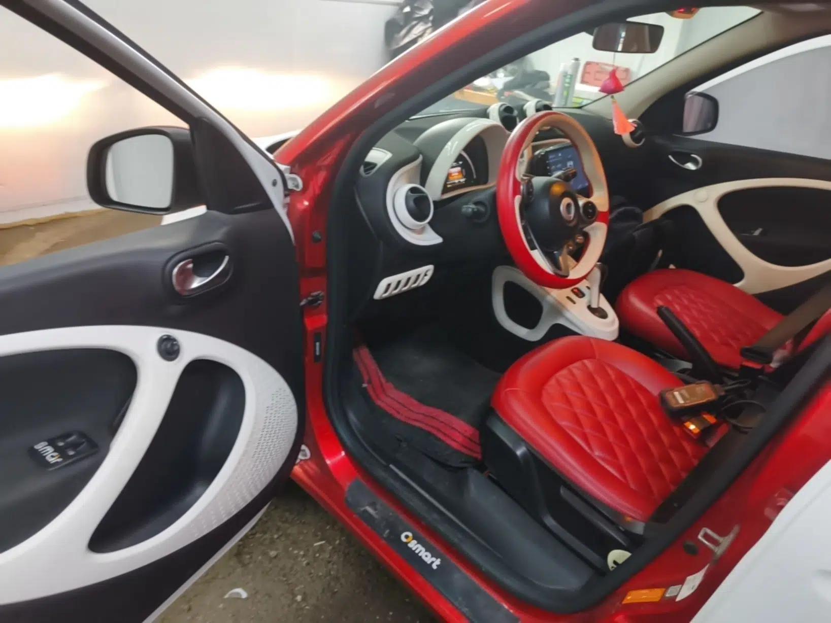 smart forfour 2016 1.0L 52 kW Passion Edition — миниатюра 23