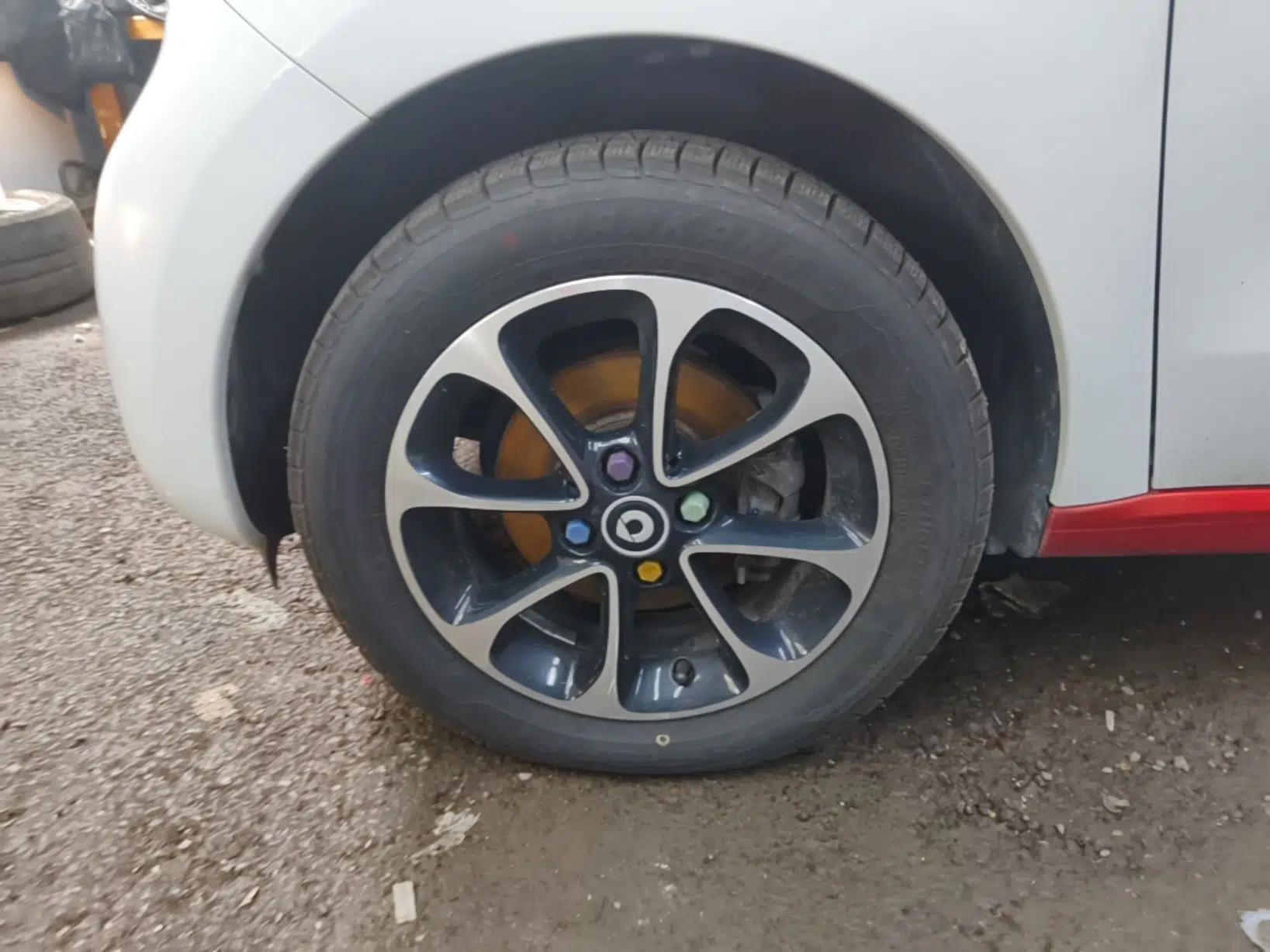 smart forfour 2016 1.0L 52 kW Passion Edition — миниатюра 10