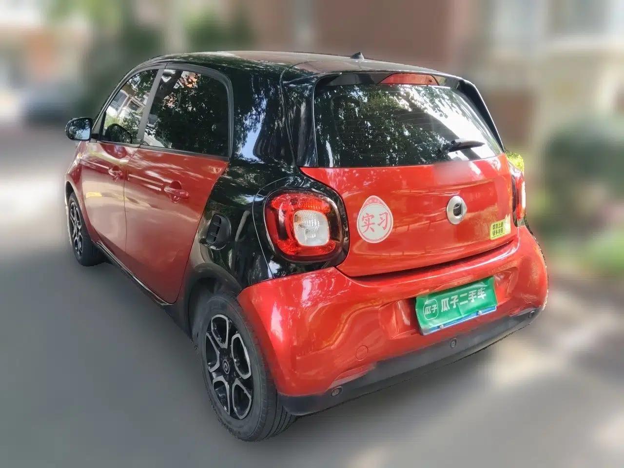 smart forfour 2016 0.9T 66 kW Pioneer Edition — миниатюра 4