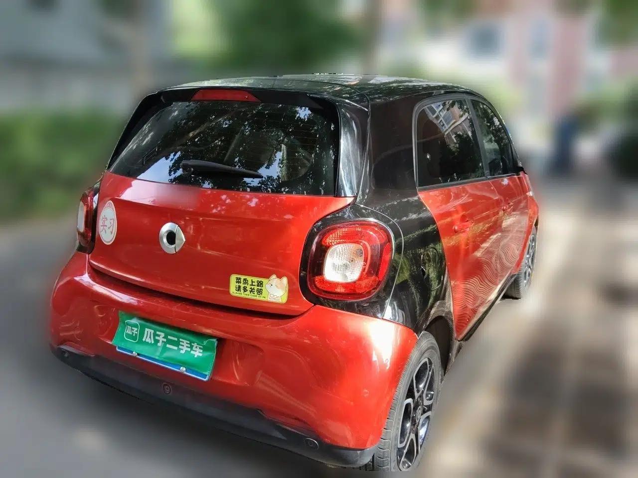 smart forfour 2016 0.9T 66 kW Pioneer Edition — миниатюра 6