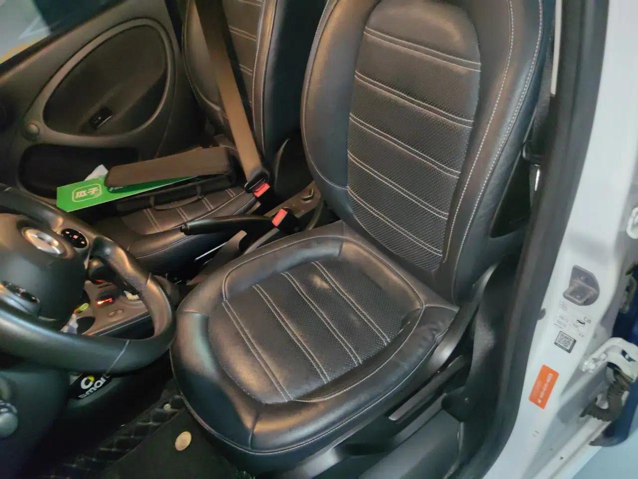 smart forfour 2016 1.0L 52 kW Passion Edition — миниатюра 15