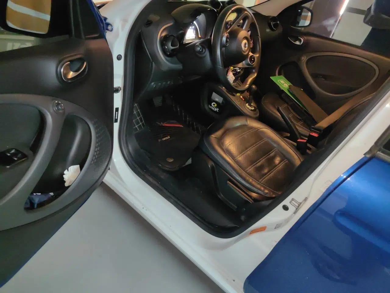 smart forfour 2016 1.0L 52 kW Passion Edition — миниатюра 16
