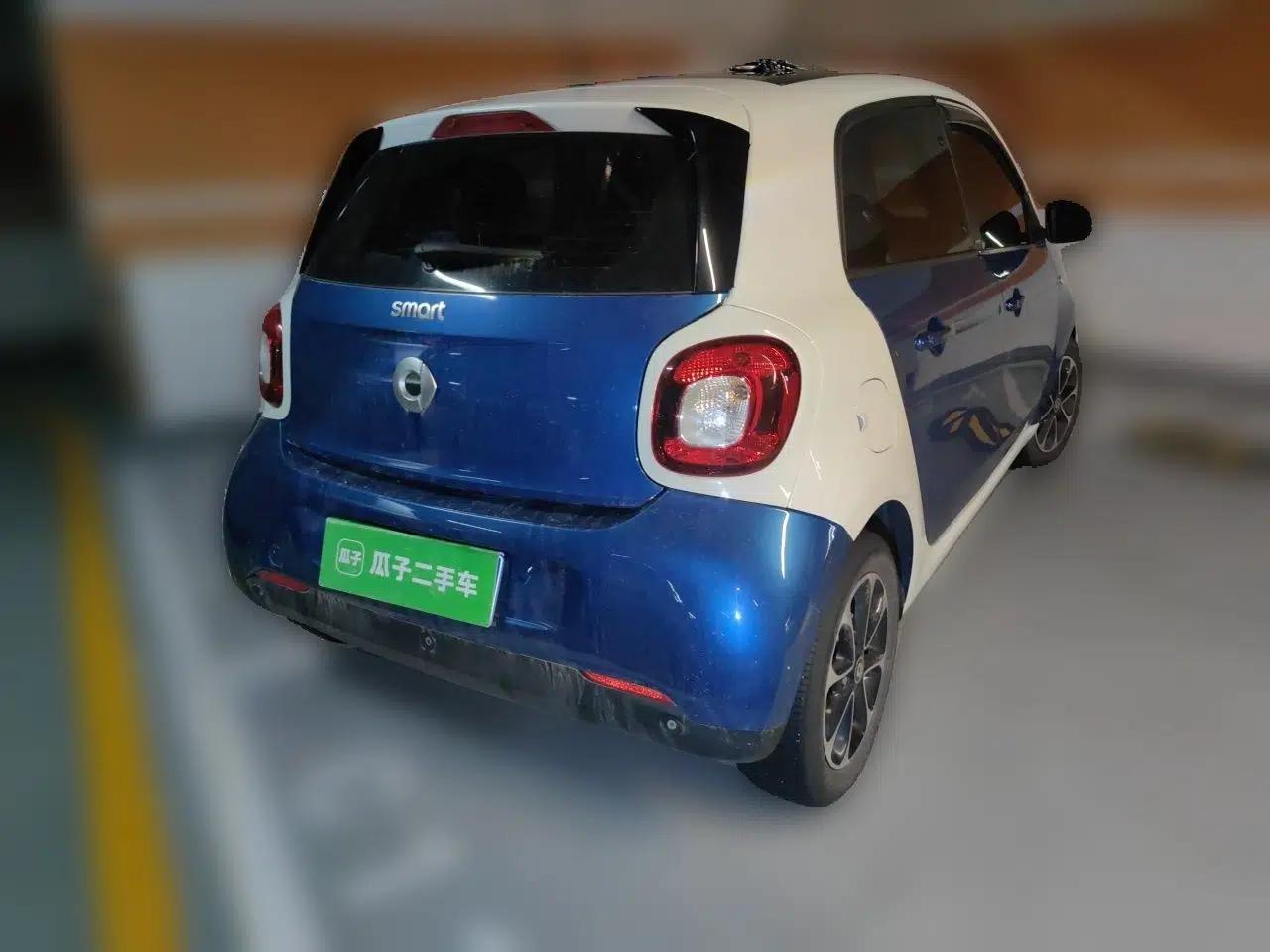smart forfour 2016 1.0L 52 kW Passion Edition — миниатюра 6